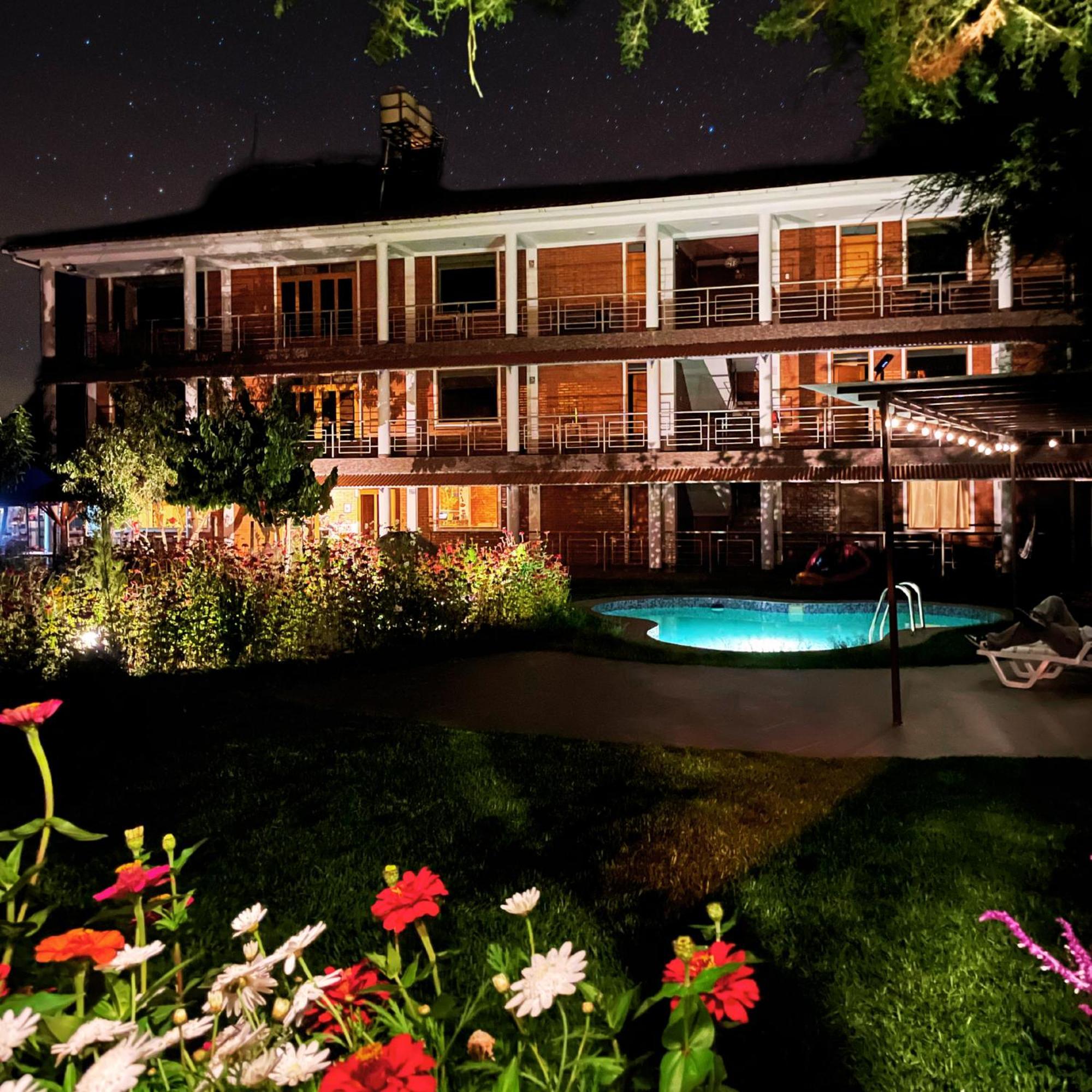 Runaway Eco Hotel Carhuaz Dış mekan fotoğraf